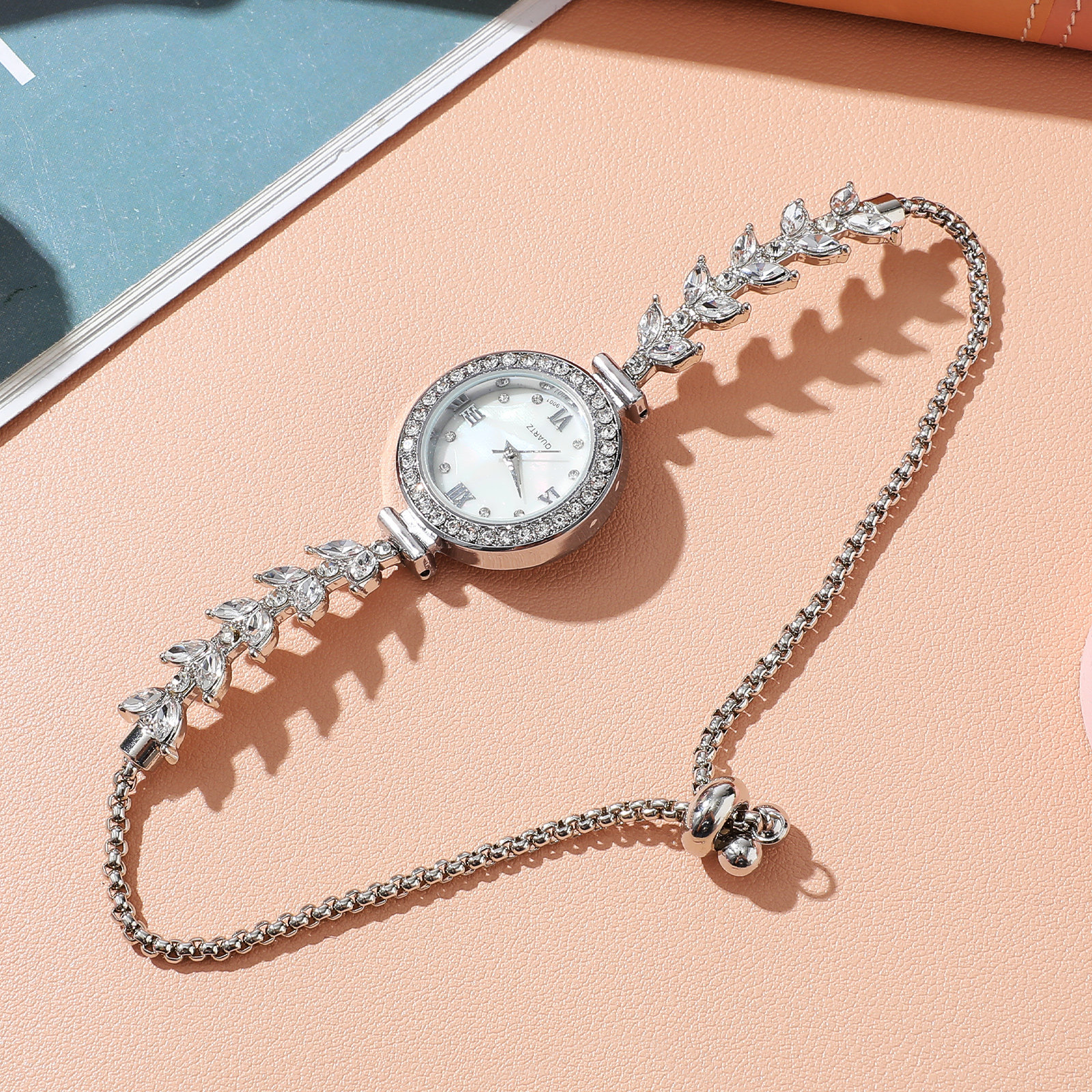 Quartz Watch Women Rhinestone  – обзор и цена Luxury Watch Events