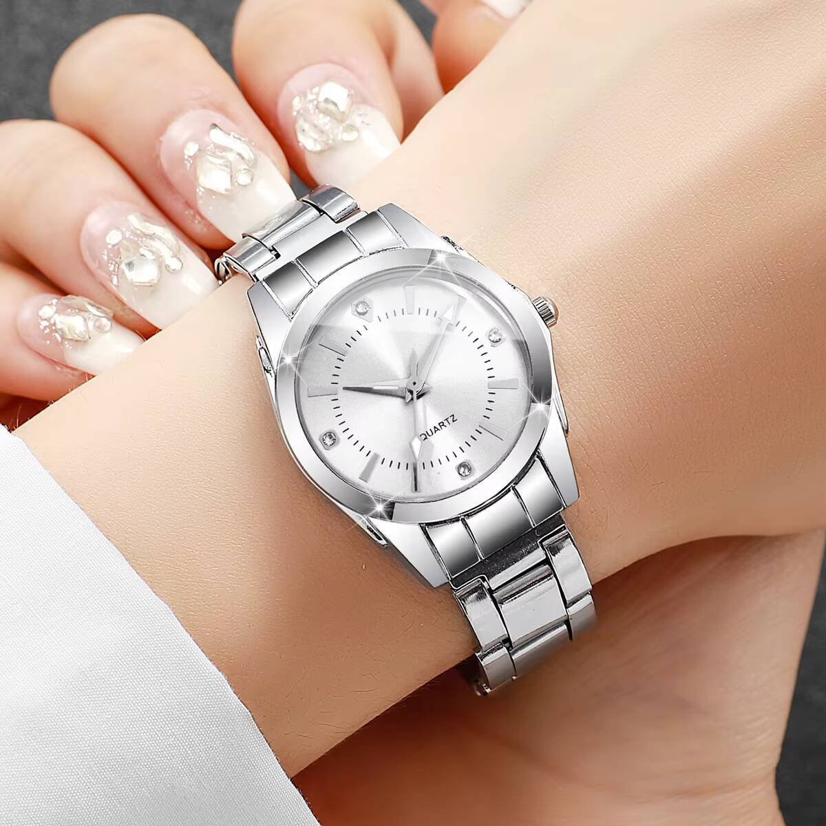 Luxury Rhinestone Women Watche – обзор и цена Luxury Watch Case Travel
