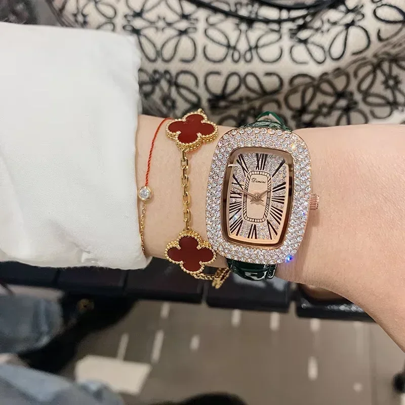 Trendy and fashionable women's – обзор и цена Luxury Watch Leather Strap